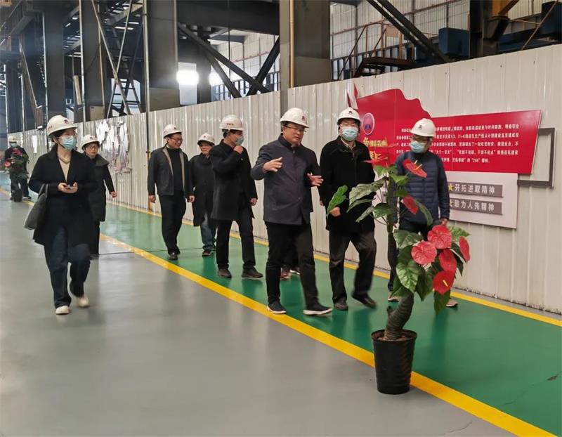 河南日报报业集团郑州分社社长徐建勋一行莅临尊龙凯时铝业调研非公党建工作