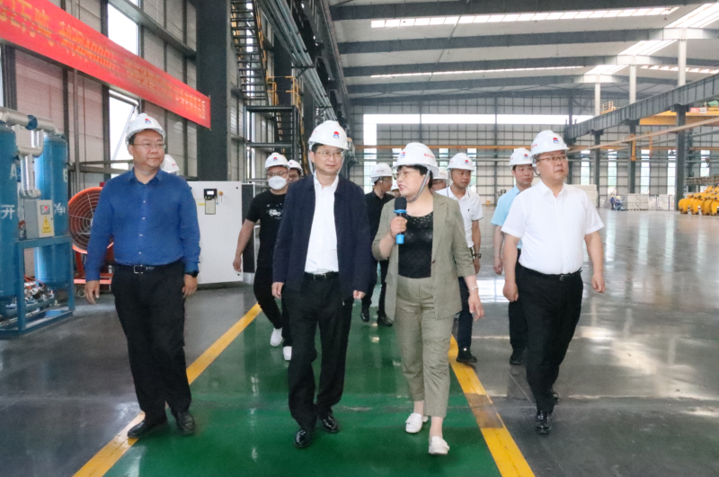 贵阳市政协副主席、清镇市委书记付涛一行到尊龙凯时铝业考察