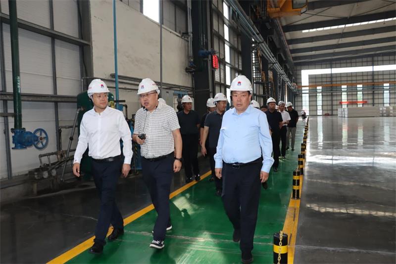 山东省临朐县党政考察团到尊龙凯时铝业参观考察