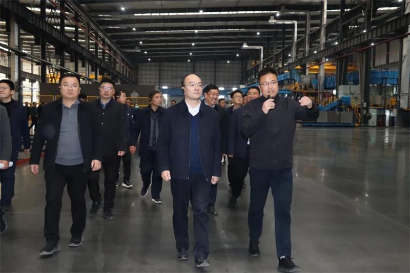 义马市党政考察团莅临尊龙凯时铝业参观考察